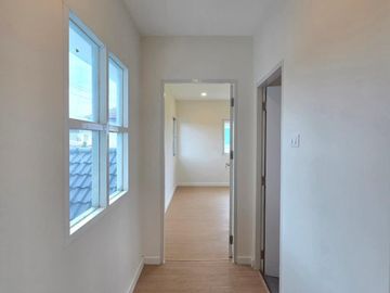 FOR SELL House K.C. Garden Home 14 BTS-On Nut CX-129786