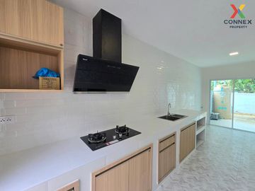 FOR SELL House K.C. Garden Home 14 BTS-On Nut CX-129786