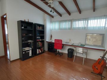 Villa de 4 dormitorios en Kennedy Nueva