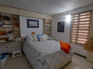 Villa de 4 dormitorios en Kennedy Nueva