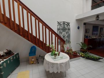 Villa de 4 dormitorios en Kennedy Nueva