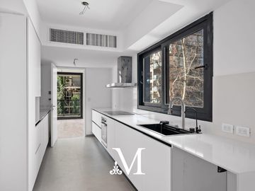 4 amb. Super Luz. Full ameneties. 2 Cocheras