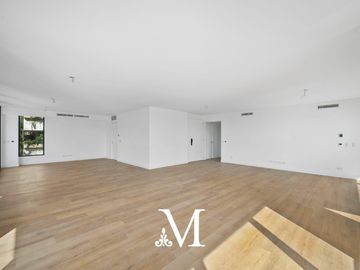 4 amb. Super Luz. Full ameneties. 2 Cocheras