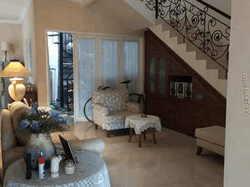 HOT SALE Dijual Rumah Hook Luas & Asri Didalam Cluster  Di Bintaro