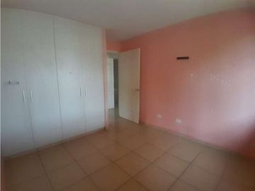 VENTA CASA BRISAS DEL GOLF EN ARRAIJAN (OF)