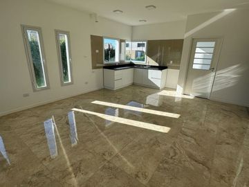 VENTA DE CASA EN Juana Koslay