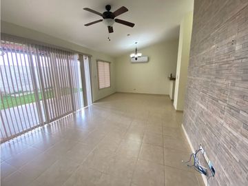 CASA EN VENTA EN ARBOLEDAS, LOS CEDROS(JL)