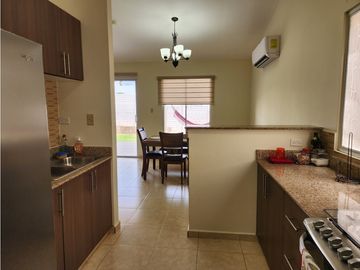 CASA EN VENTA EN ARBOLEDAS, LOS CEDROS(JL)