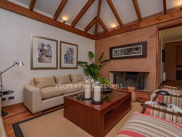 Casa estilo chileno con gran terreno y quincho en Calera de Tango