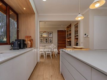 Casa estilo chileno con gran terreno y quincho en Calera de Tango