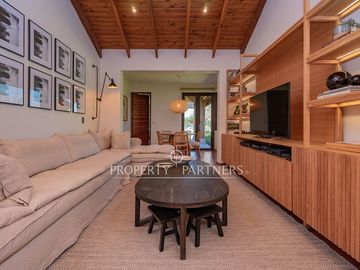 Casa estilo chileno con gran terreno y quincho en Calera de Tango