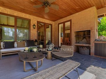 Casa estilo chileno con gran terreno y quincho en Calera de Tango