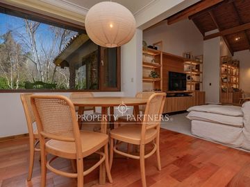 Casa estilo chileno con gran terreno y quincho en Calera de Tango