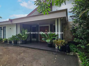 Rumah di area Komersial dan Premium di Fatmawati