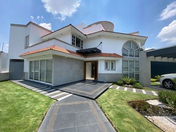 VENTA CASA EN SAN CARLOS