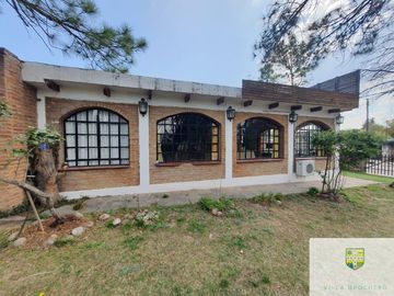 Venta de Importante esquina comercial en Villa Cura Brochero N002CB