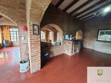 Venta de Importante esquina comercial en Villa Cura Brochero N002CB