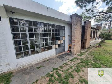 Venta de Importante esquina comercial en Villa Cura Brochero N002CB