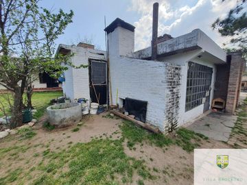 Venta de Importante esquina comercial en Villa Cura Brochero N002CB