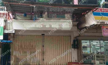 Ruko di tempat strategis di gerbang depan perumahan Bumi Mutiara