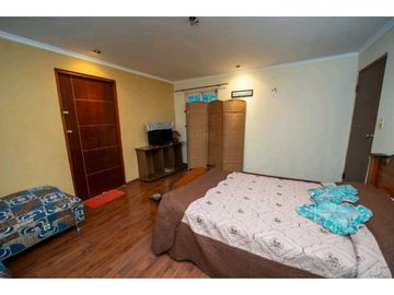 VENTA DE CASA EN SAN CARLITOS CERCADA ATRAS