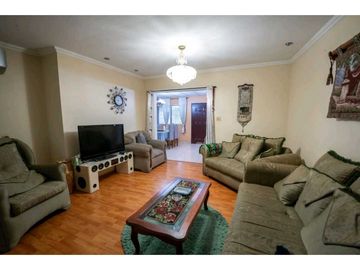 VENTA DE CASA EN SAN CARLITOS CERCADA ATRAS