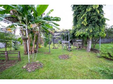 VENTA DE CASA EN SAN CARLITOS CERCADA ATRAS