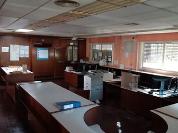 Edificio Comercial en Banda Del Rio Sali