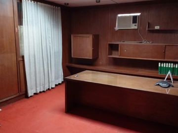 Edificio Comercial en Banda Del Rio Sali