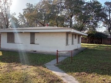 Edificio Comercial en Banda Del Rio Sali