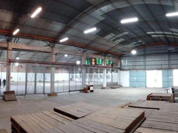 Edificio Comercial en Banda Del Rio Sali