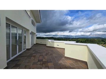 VENTA DE PENTHOUSE ZONA DEL CANAL PH TUCAN COUNTRY CLUB 300M2 JP