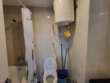 Disewakan apartemen trivium 1br the suites bagus dan nyaman