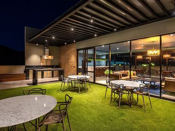 CASA EN VENTA BOSQUES DE LAS MISIONES, CARRETERA NACIONAL.