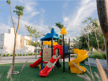 CASA EN VENTA EN PRIVADA EN CONKAL CON ALBERCA MOD QUETZAL 3 RECAMARAS