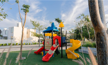 CASA EN VENTA EN PRIVADA EN CONKAL CON ALBERCA MOD QUETZAL 3 RECAMARAS