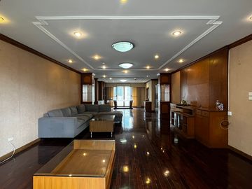 Spacious 3-Bed Condo Regent on the Park 1 Sukhumvit 26