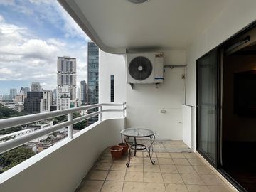 Spacious 3-Bed Condo Regent on the Park 1 Sukhumvit 26