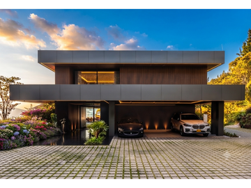 MODERNA DE IMPECABLES ACABADOS, VISTA  LA CIUDAD, PALMAS $16.000mm