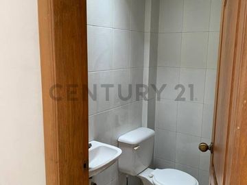 De Venta Casa en conjunto. Sector Santa Lucía-Collaloma