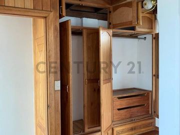 De Venta Casa en conjunto. Sector Santa Lucía-Collaloma