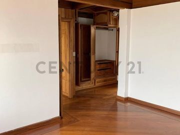 De Venta Casa en conjunto. Sector Santa Lucía-Collaloma