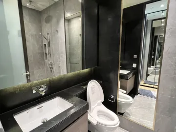 For rent 1 bed condo 28 Chidlom in Pathum Wan, Bangkok