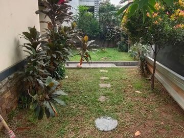 Rumah LT 300 Hook 5 Menit ke Stasiun Serpong 2 Lt Dibantu KPR J-28842