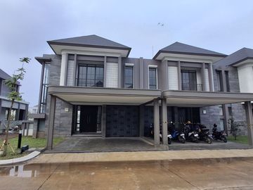 RUMAH MEWAH 2L DI BANDUNG ASRI TEPI DANAU CLUBHOUSE DEKAT TOL BUAHBATU