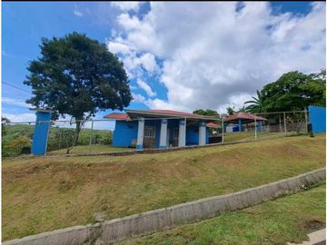 VENDO CASA LA CHORRERA LA ESPIGA