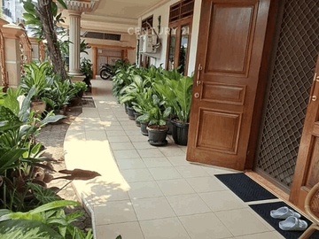 Rumah Tinggal 2 Lt Dekat Rs Dan Pintu Tol Di Kayu Putih S8624