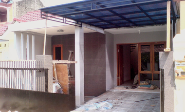 DIJUAL Rumah Strategis di Perbatasan Gading Serpong dan BSD City