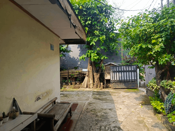 Rumah Tinggal Pinggir Jalan Raya Di Cipinang S8608