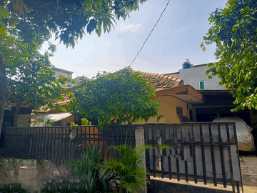 Rumah Tinggal Pinggir Jalan Raya Di Cipinang S8608